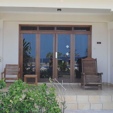 Lombok Beach Villa Мангсит Экстерьер фото